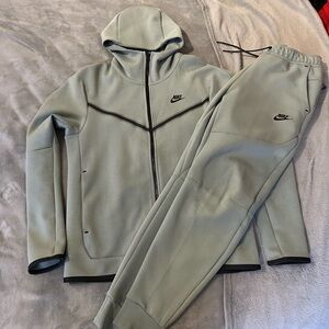 Grey/Olive OG Nike Tech Fleece Suit